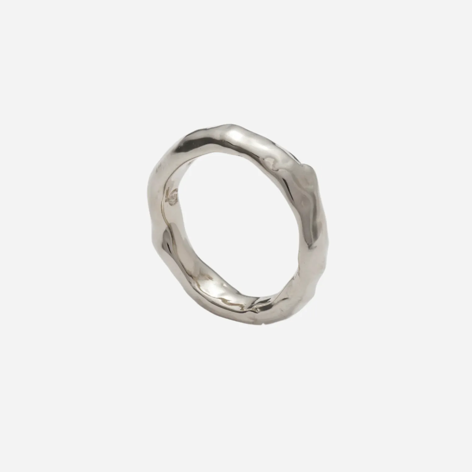 Pebble Ring in Silver
