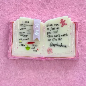 Pink Gingerbread cook book - Brooch - Set of 2