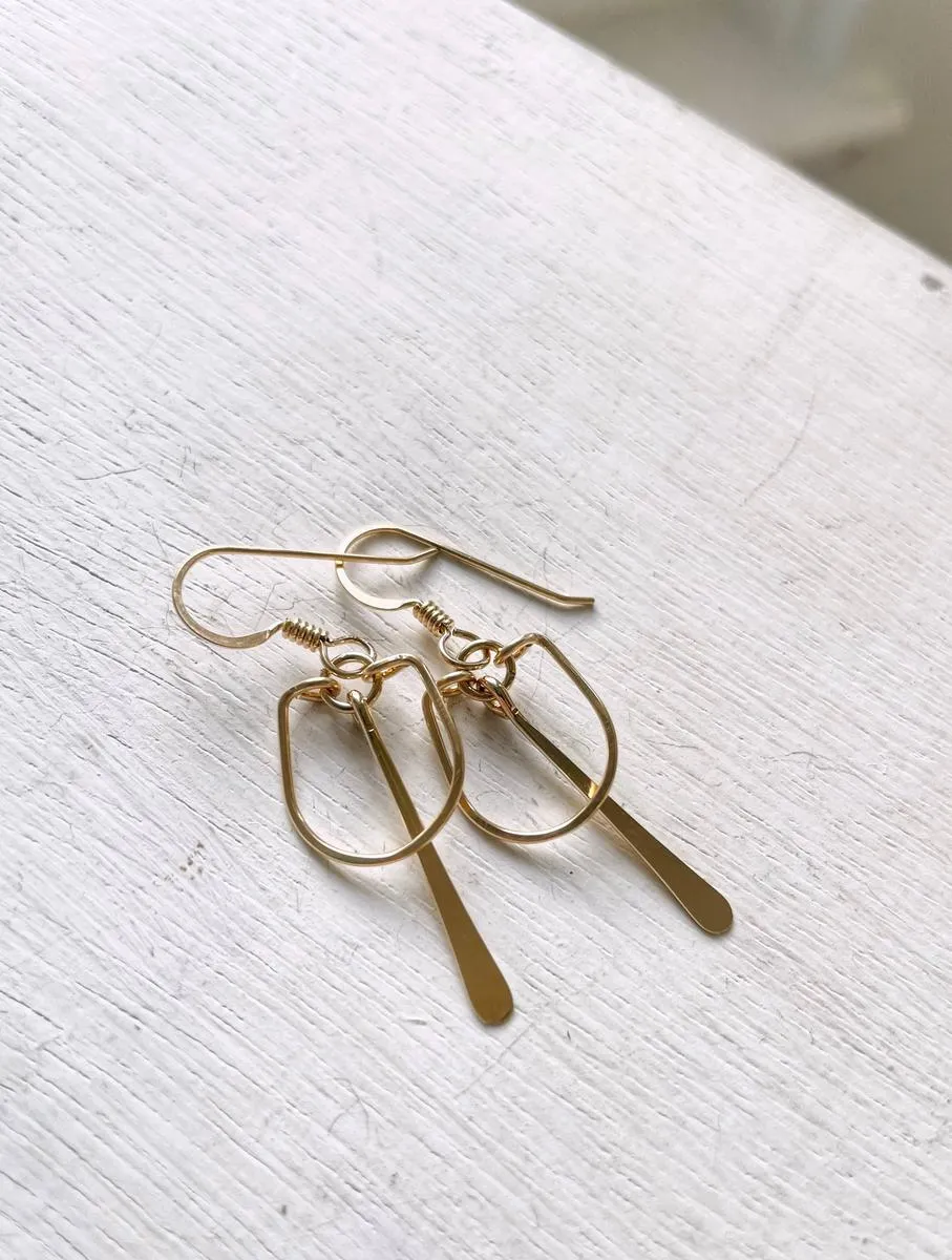 Quinn Sharp - Baby Hoop Dangle Earrings in Gold
