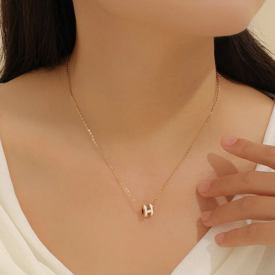REET PEHAL - Haloed Sophistication Pendant "H" White