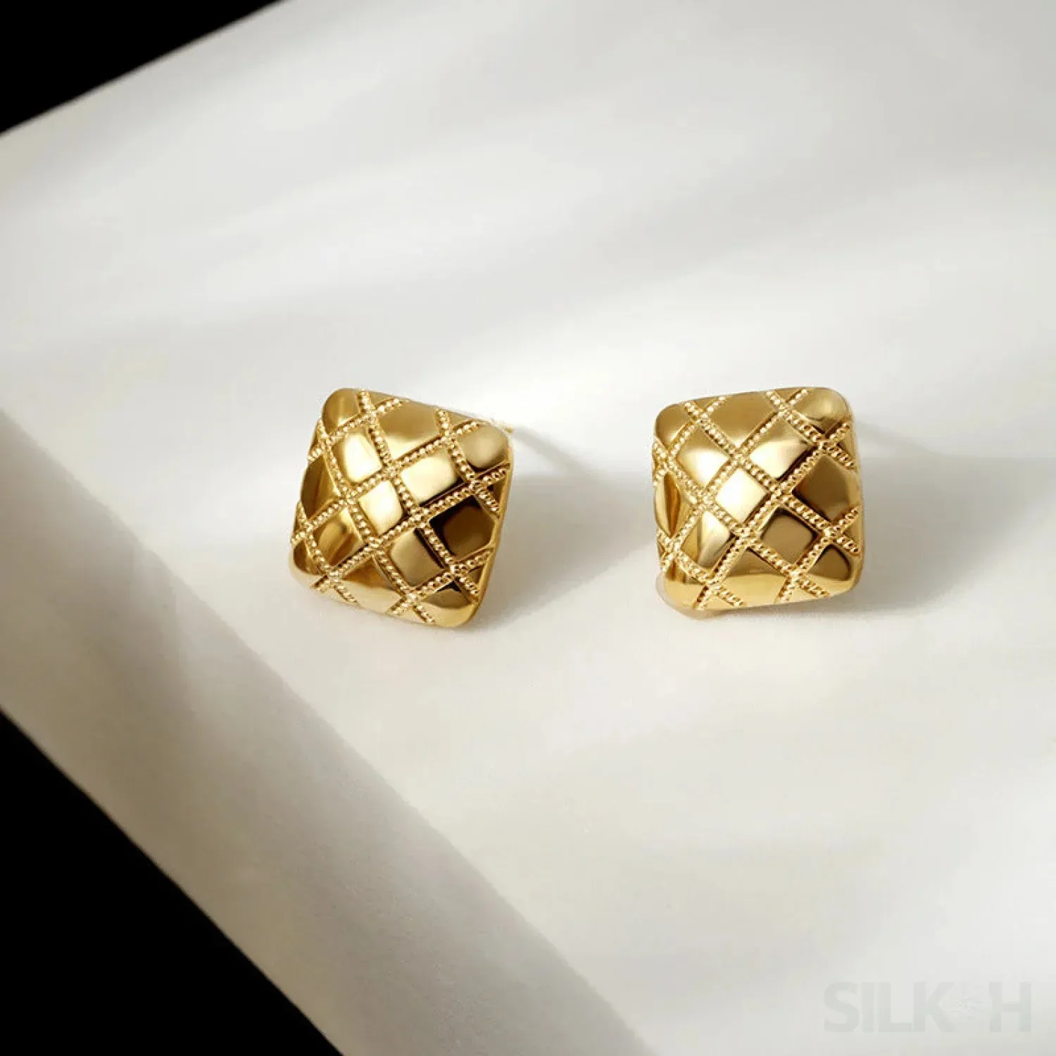 Rhombus Sterling Silver Pattern Stud Earrings Dia