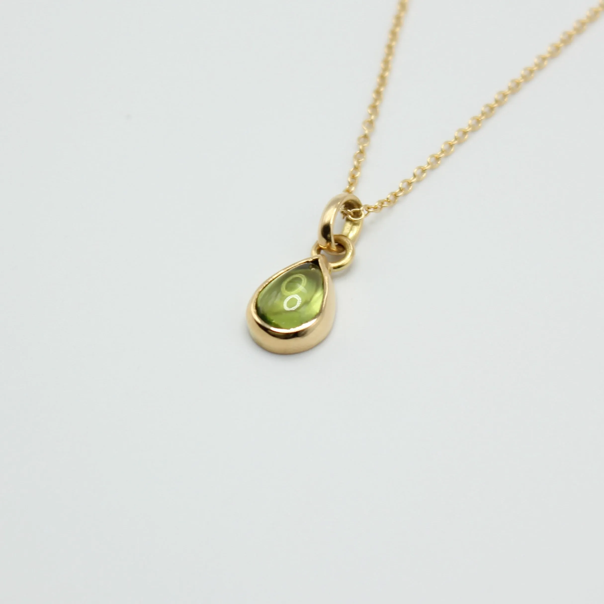 Sedona Pear Shape Peridot Pendant in 20K Peach Gold