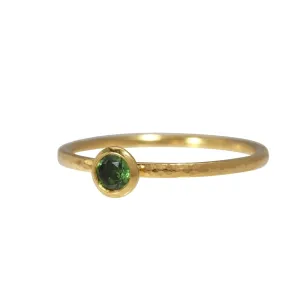 Stacking round tsarvorite ring