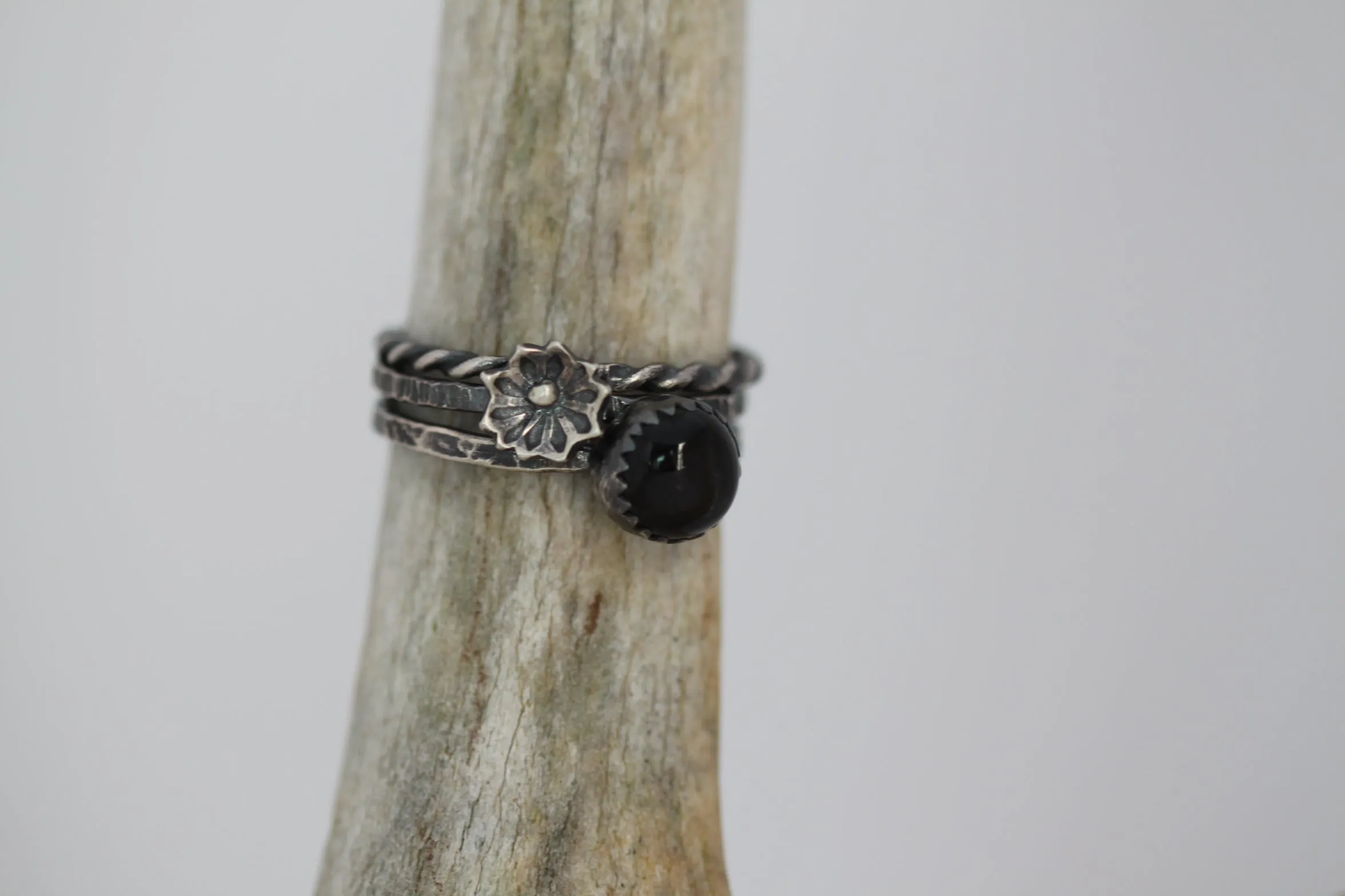 Star Diopside Floral Stacking Ring Set