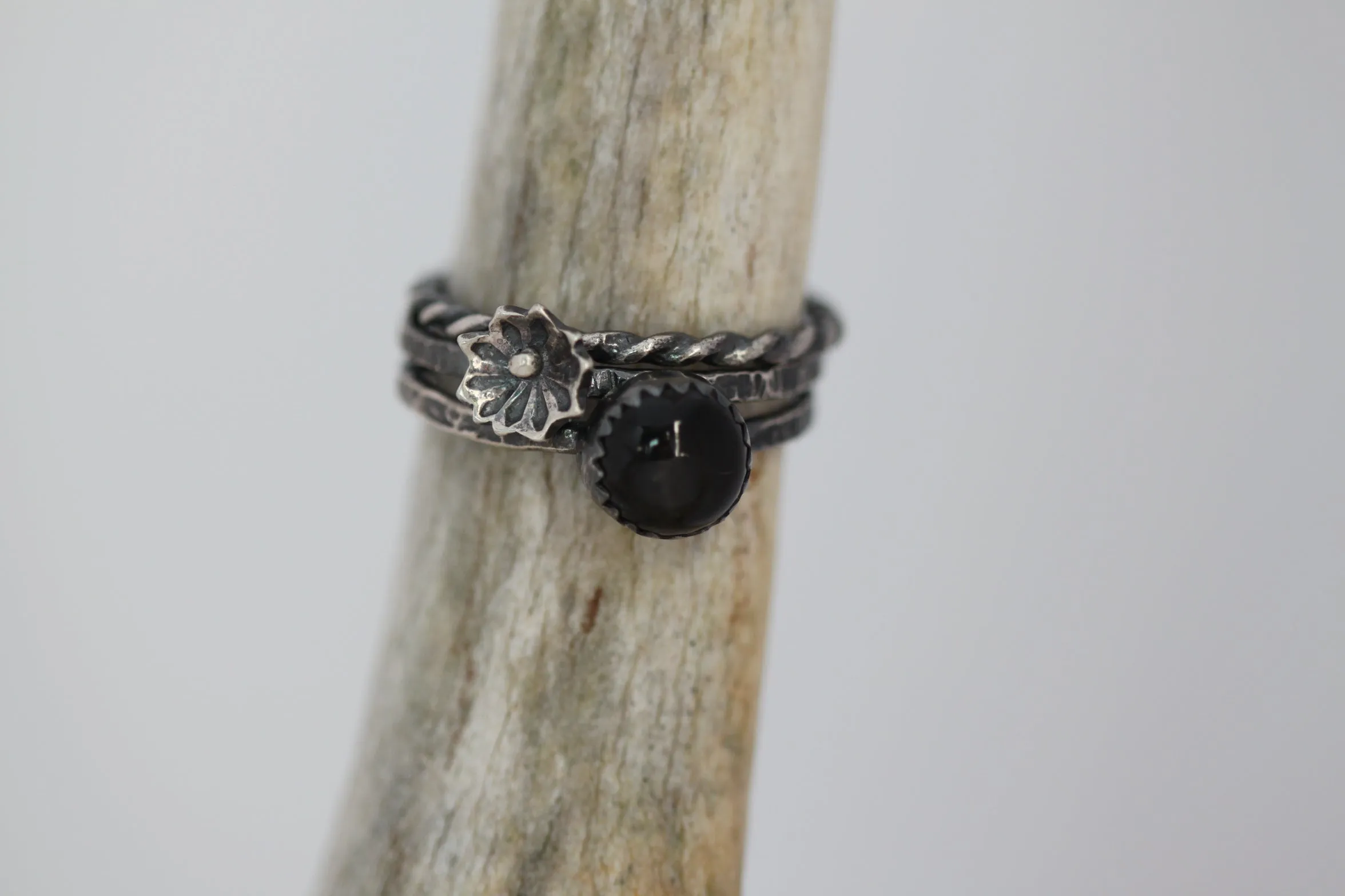 Star Diopside Floral Stacking Ring Set