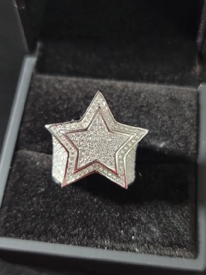 STAR SHAPED 3D RING