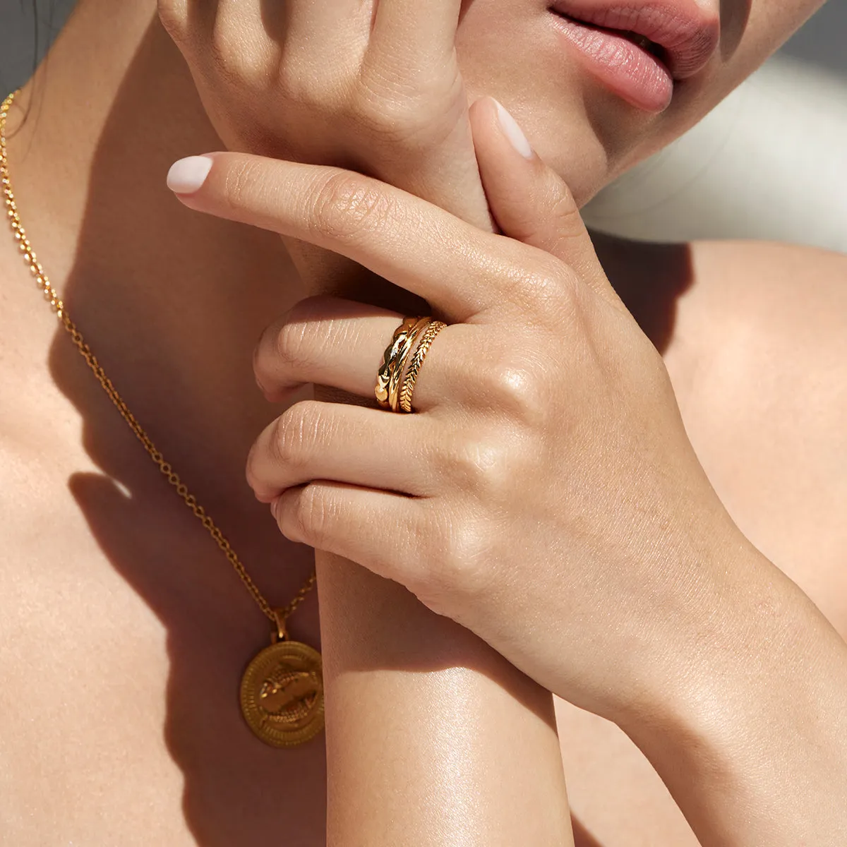 Terra Laurel Stacking Ring