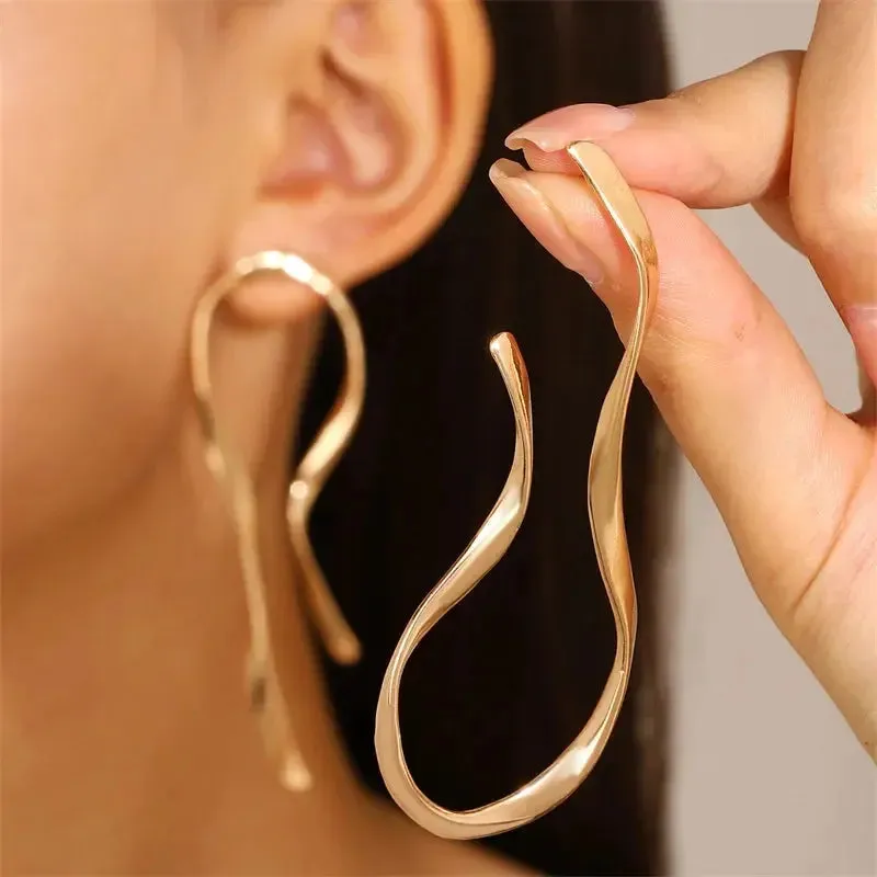 Trending Metal Geometry Stud Earring Fashion New Design Irregular Minimalist Earrings for Women Fashion Jewelry Gifts