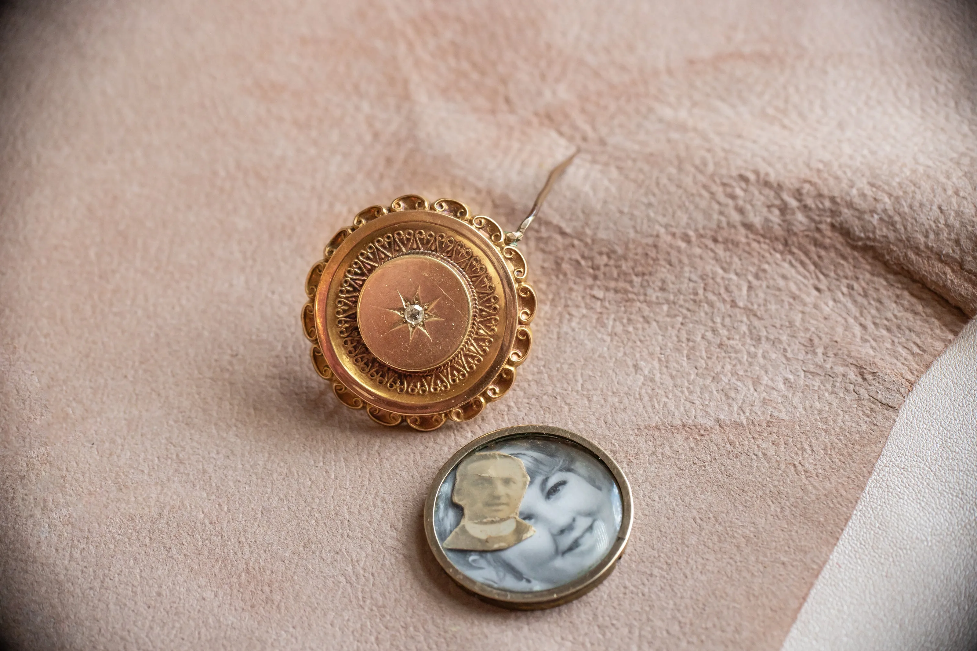 Victorian 14k 8.4g 0.10 CT Rose Cut Diamond Star Set Etruscan Revival Locket Brooch with Original Photos