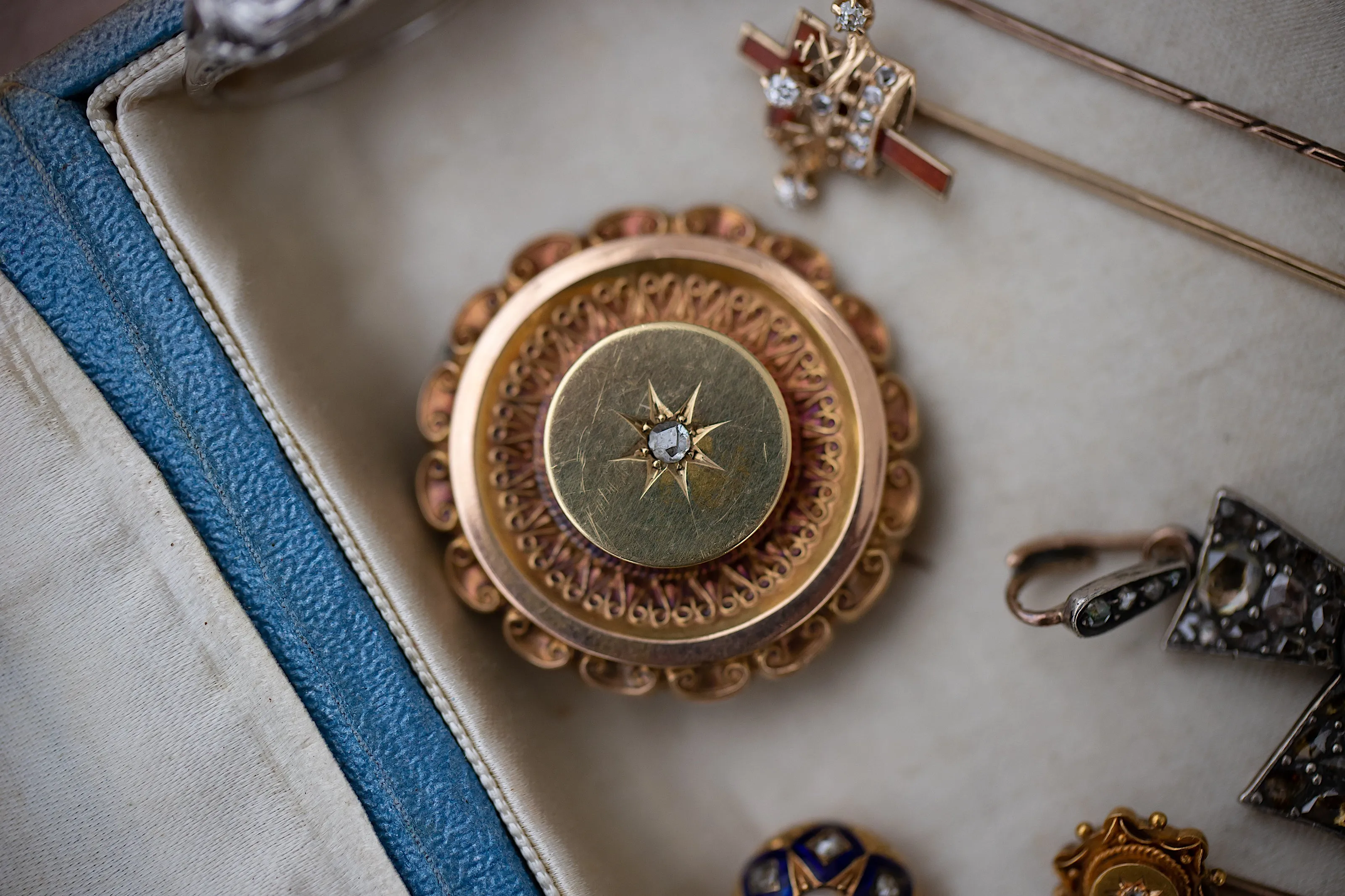 Victorian 14k 8.4g 0.10 CT Rose Cut Diamond Star Set Etruscan Revival Locket Brooch with Original Photos