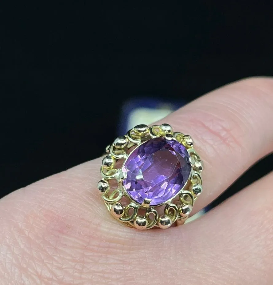 Vintage 1940s Austrian Amethyst Ring in 14ct