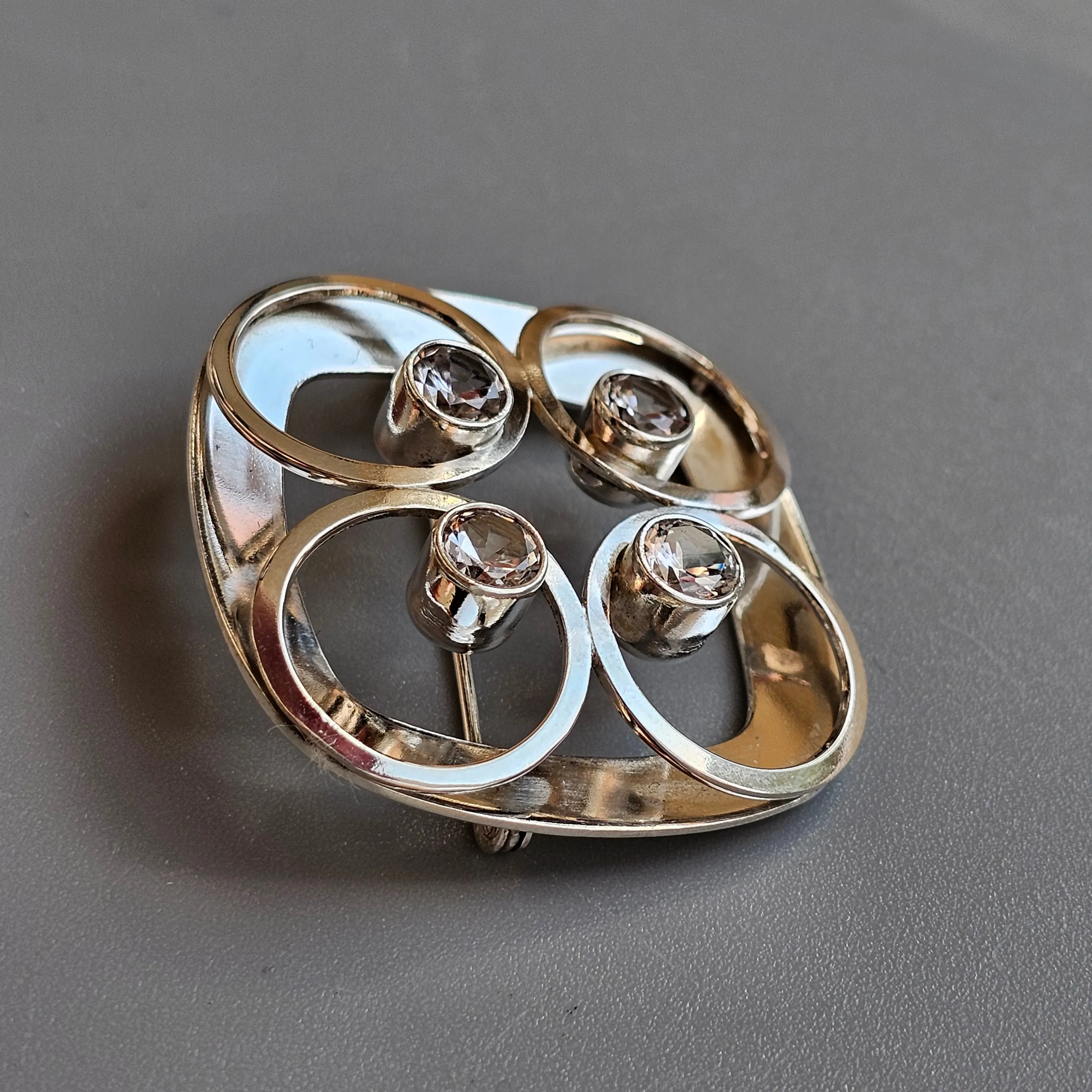 Vintage Finnish Modernist Silver & Clear Spinel Brooch by Kultaseppa Salovaara 1965