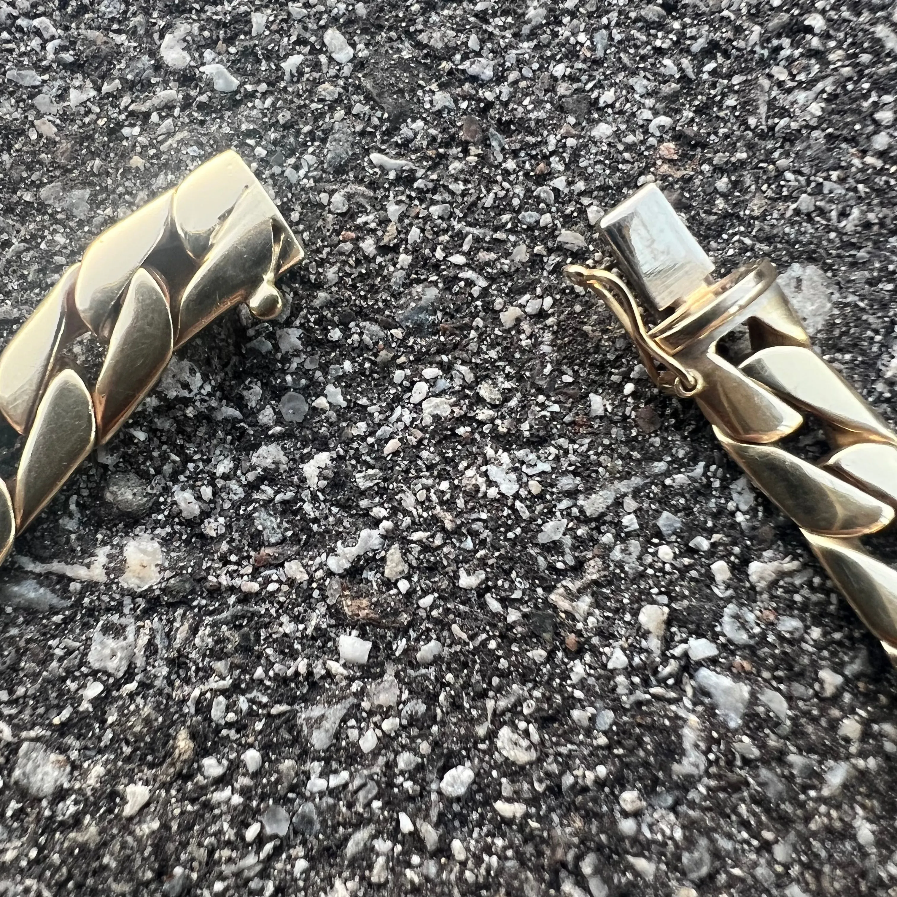 Vintage Solid 14k Sleek Cuban Link Bracelet