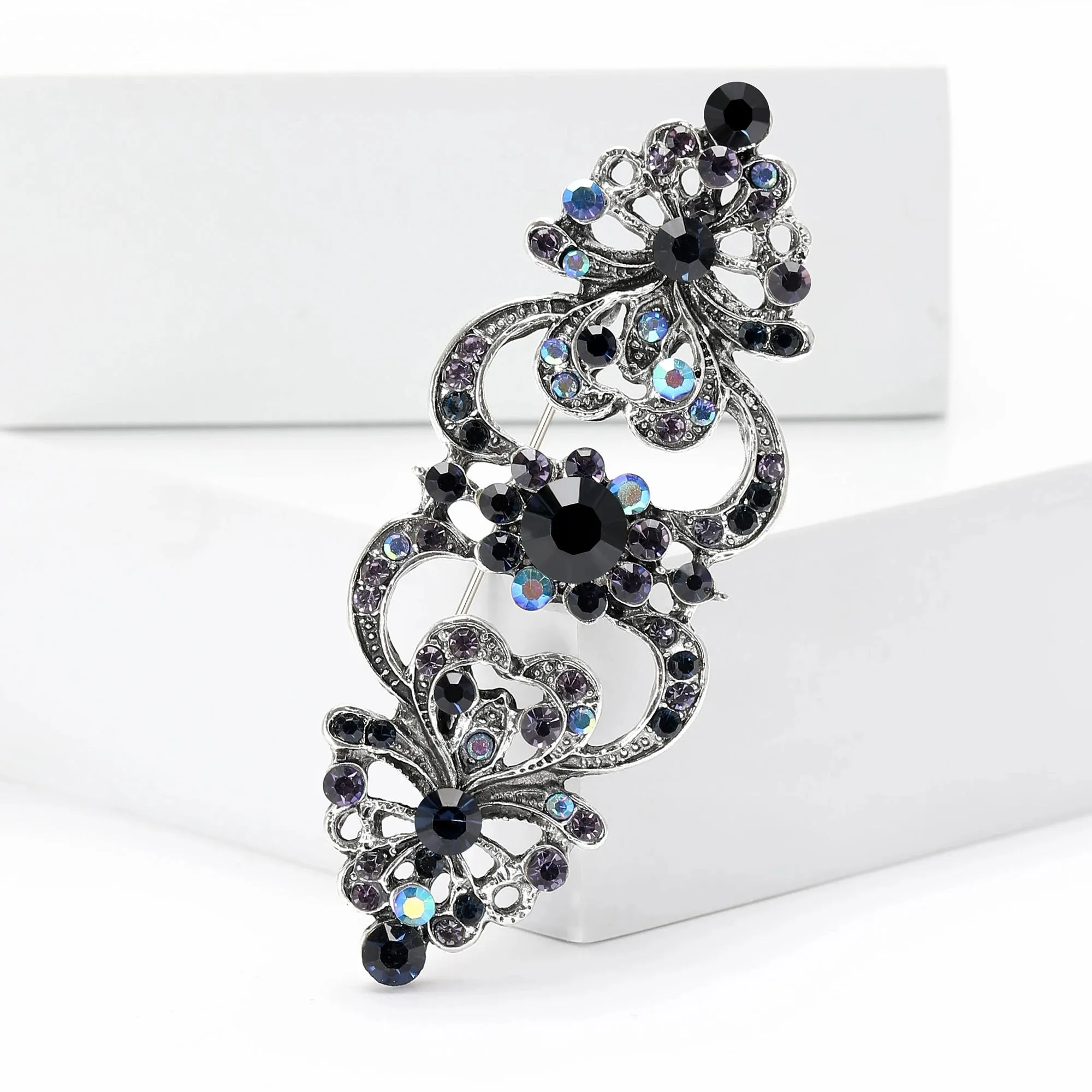 Wedding Bridal Rhinestone Flower Brooches for Women Elegant Flower Design Pins Office Party Friend Gifts Jewelry Accessories