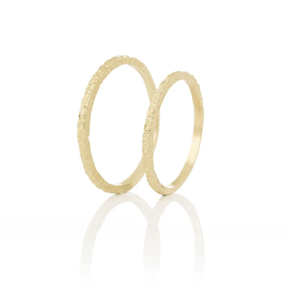 Women's solid gold ring - ICE